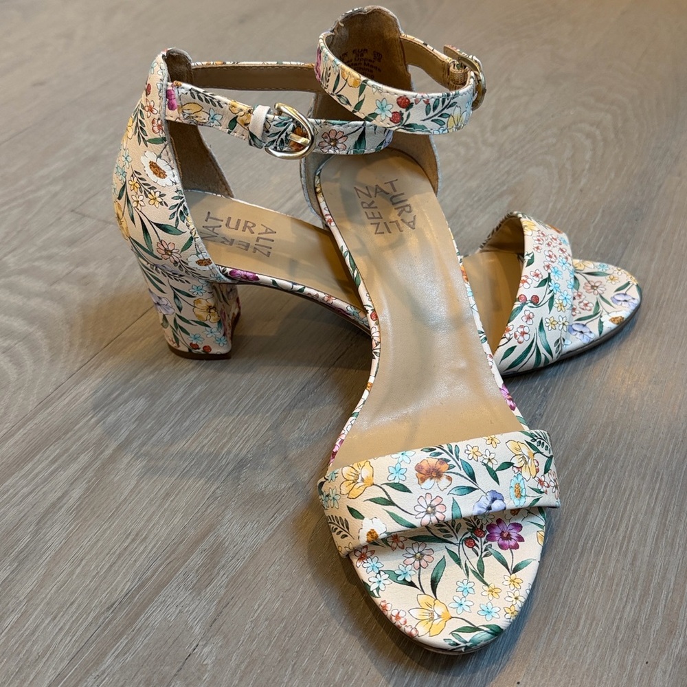 Naturalizer Vera Floral Dress sandals, EUC , sz 8 M